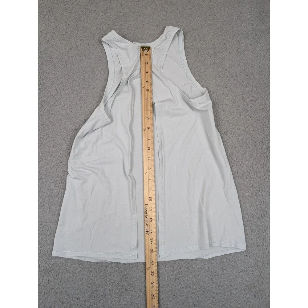Lululemon Tank Top Womens 2 Light Gray Pima Cotton Twist Back‎ Open Split Yoga